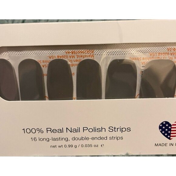 Color Street Nail Strips - Picture 2 of 4